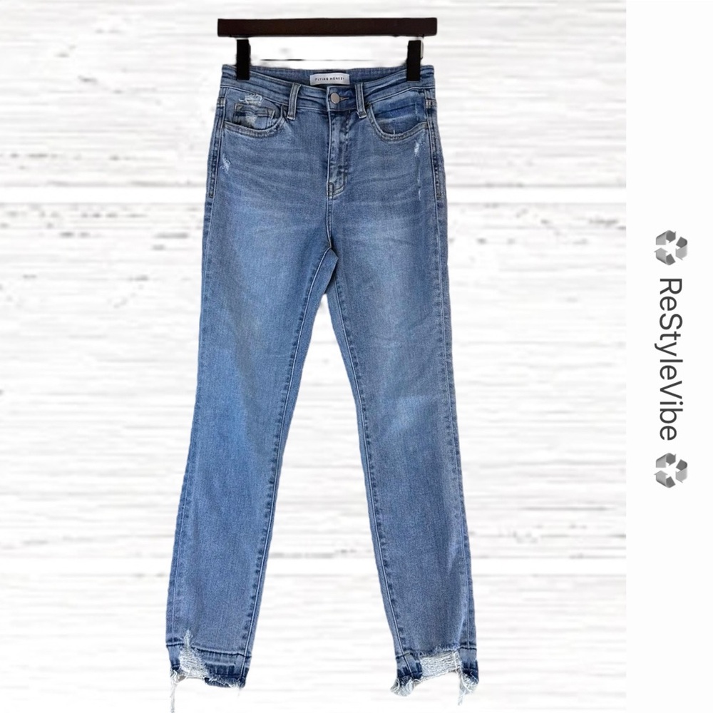 FLYING MONKEY Women’s Size 26 High Rise Skinny Style Fit Stretch Raw Hem